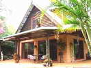 Abbiente House and Akoonah Cottages